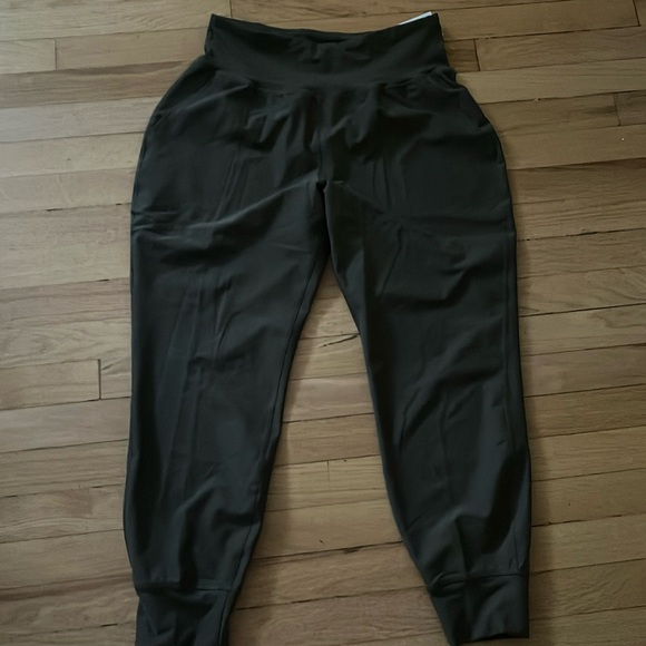 Old Navy powersoft joggers size large - Picture 1 of 4